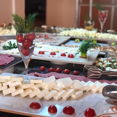 Sky Star Hotel 검벳 외부 사진