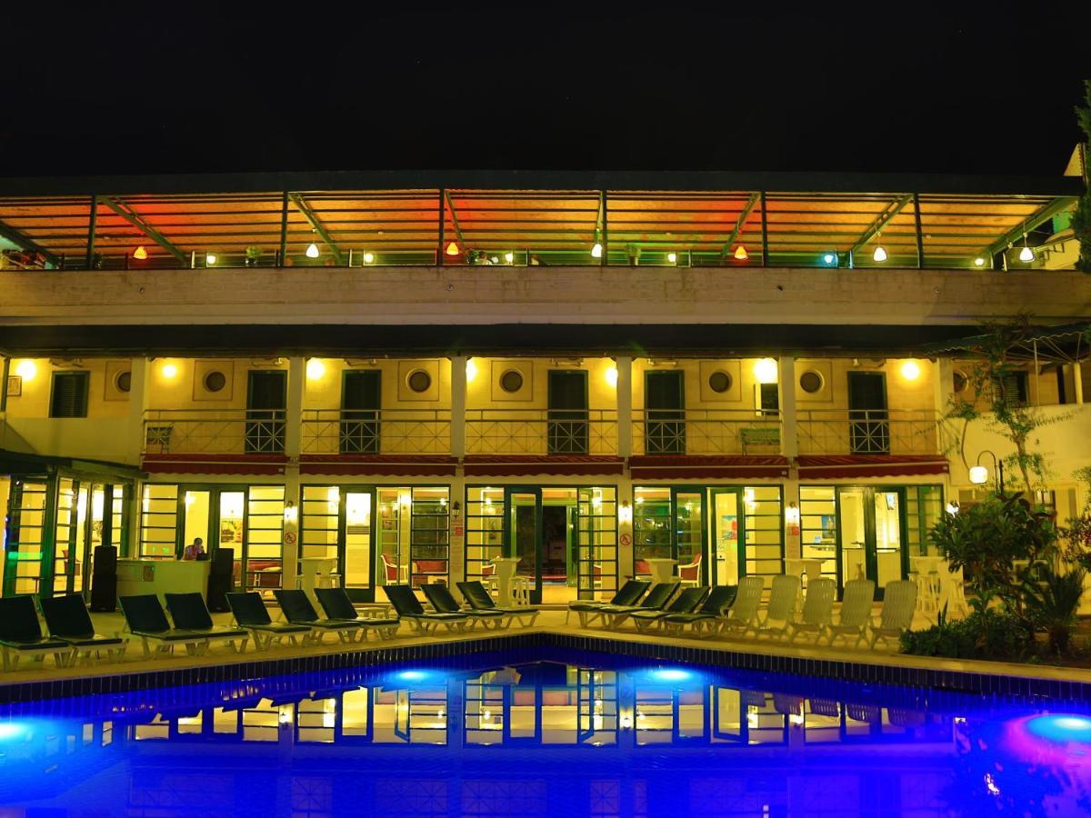 Sky Star Hotel 검벳 외부 사진