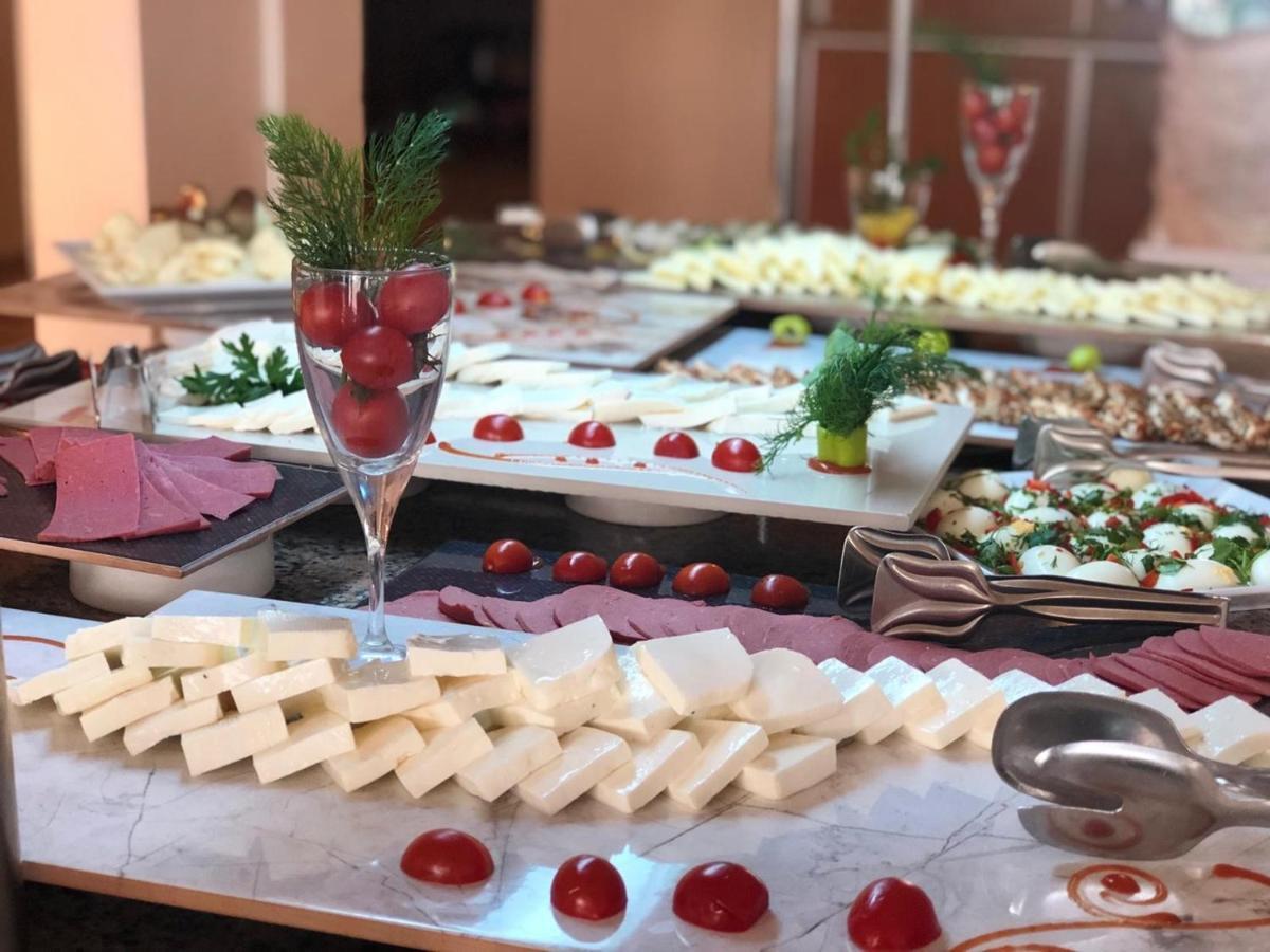 Sky Star Hotel 검벳 외부 사진